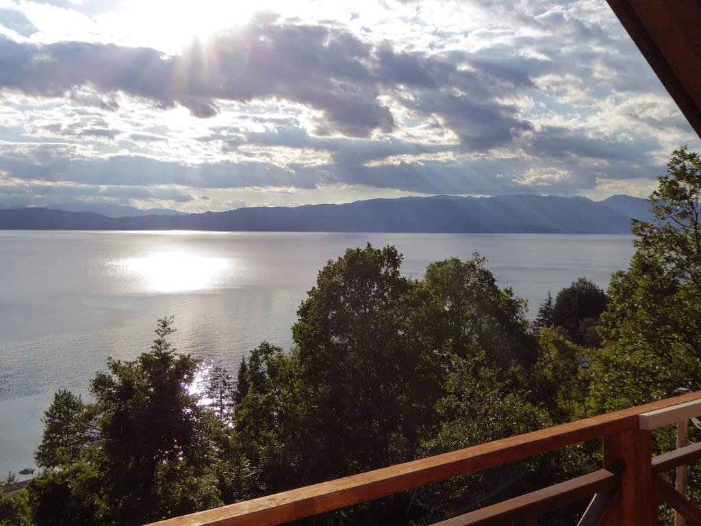 Robinson Sunset Guest House Lagadin Extérieur photo